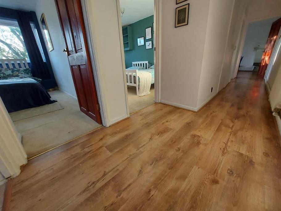 2 Bed Flat, Bounds Green, Piccadilly Line, London N11 Londres Exterior foto