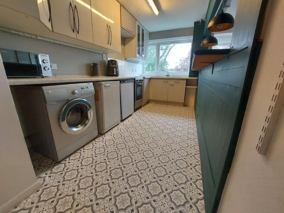 2 Bed Flat, Bounds Green, Piccadilly Line, London N11 Londres Exterior foto